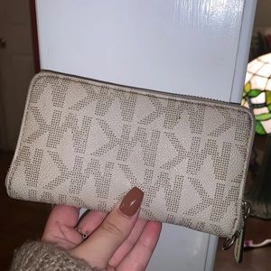 Mk wallet authentic